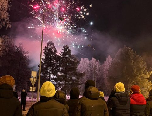 “Vuosi vanha vaipui hautaan”